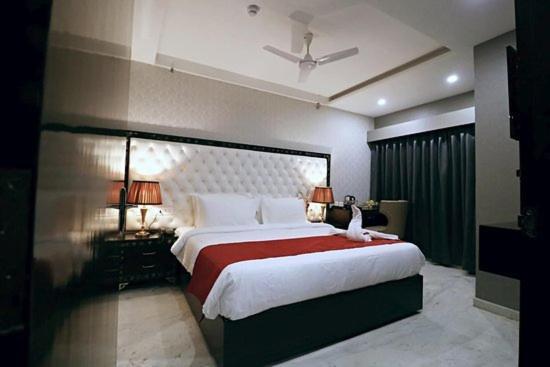 The Hotel Grace Place Inn Neu-Delhi Exterior foto