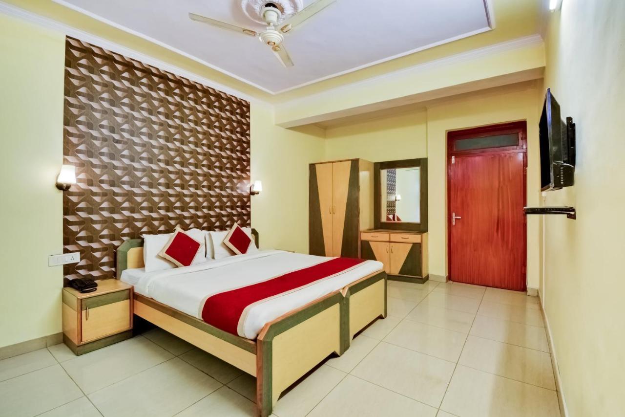 The Hotel Grace Place Inn Neu-Delhi Exterior foto