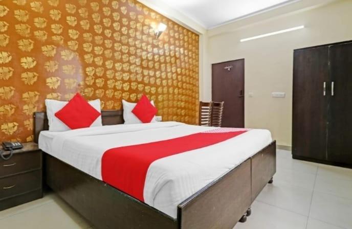 The Hotel Grace Place Inn Neu-Delhi Exterior foto